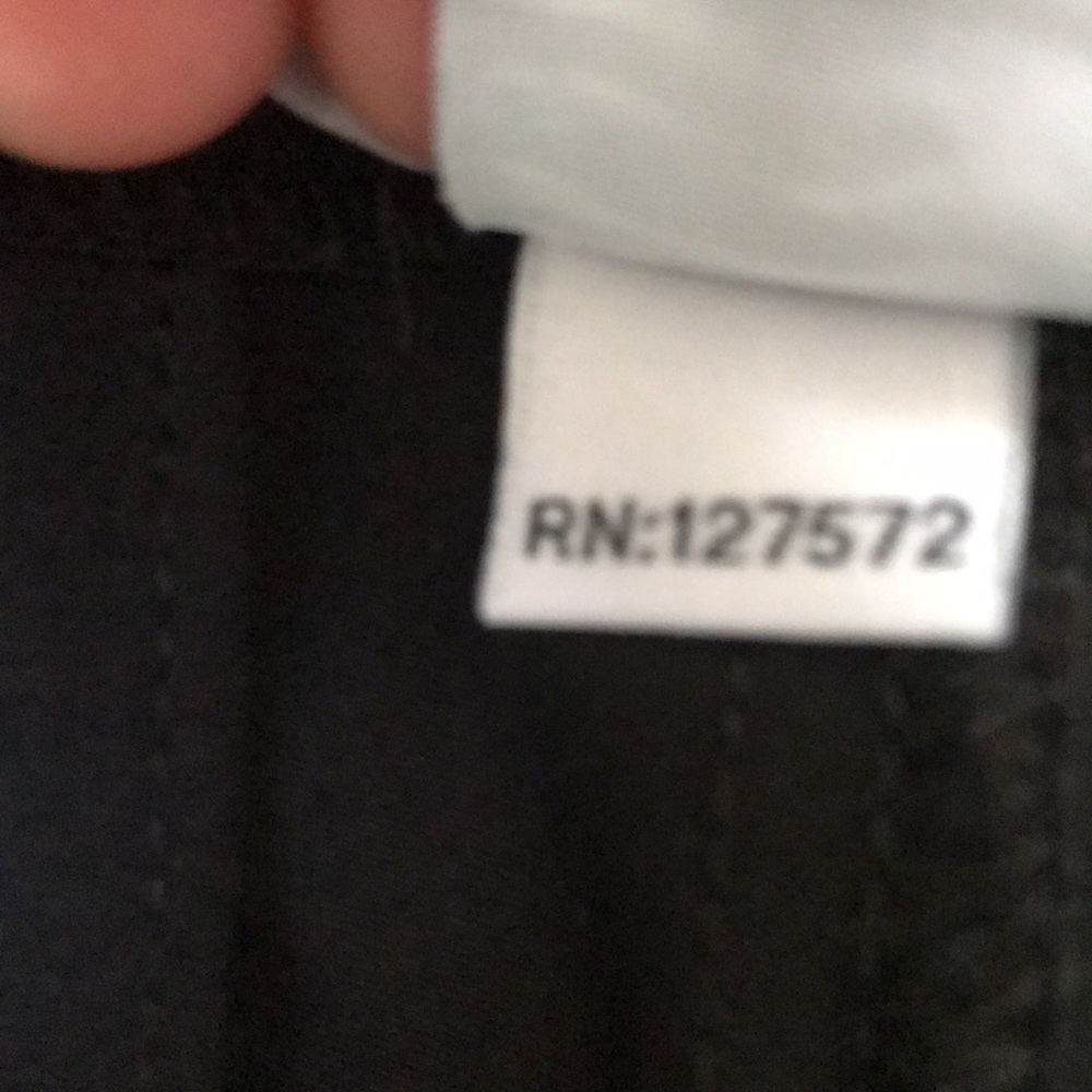 Bar III Crop Pant. - Picture 9 of 10